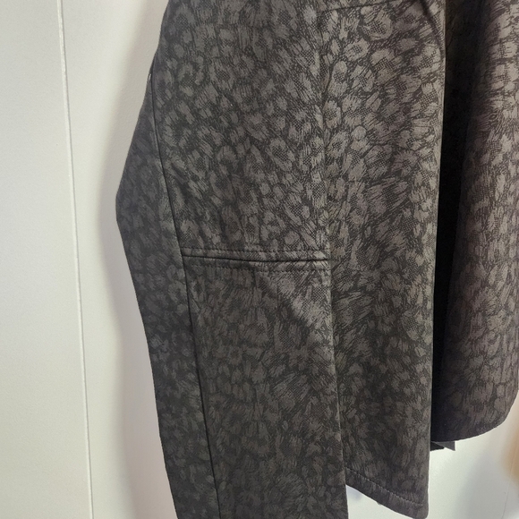 CHALC Black Gray Animal Print Open Front Draped Stretch Blazer Jacket Size XL - Picture 3 of 10